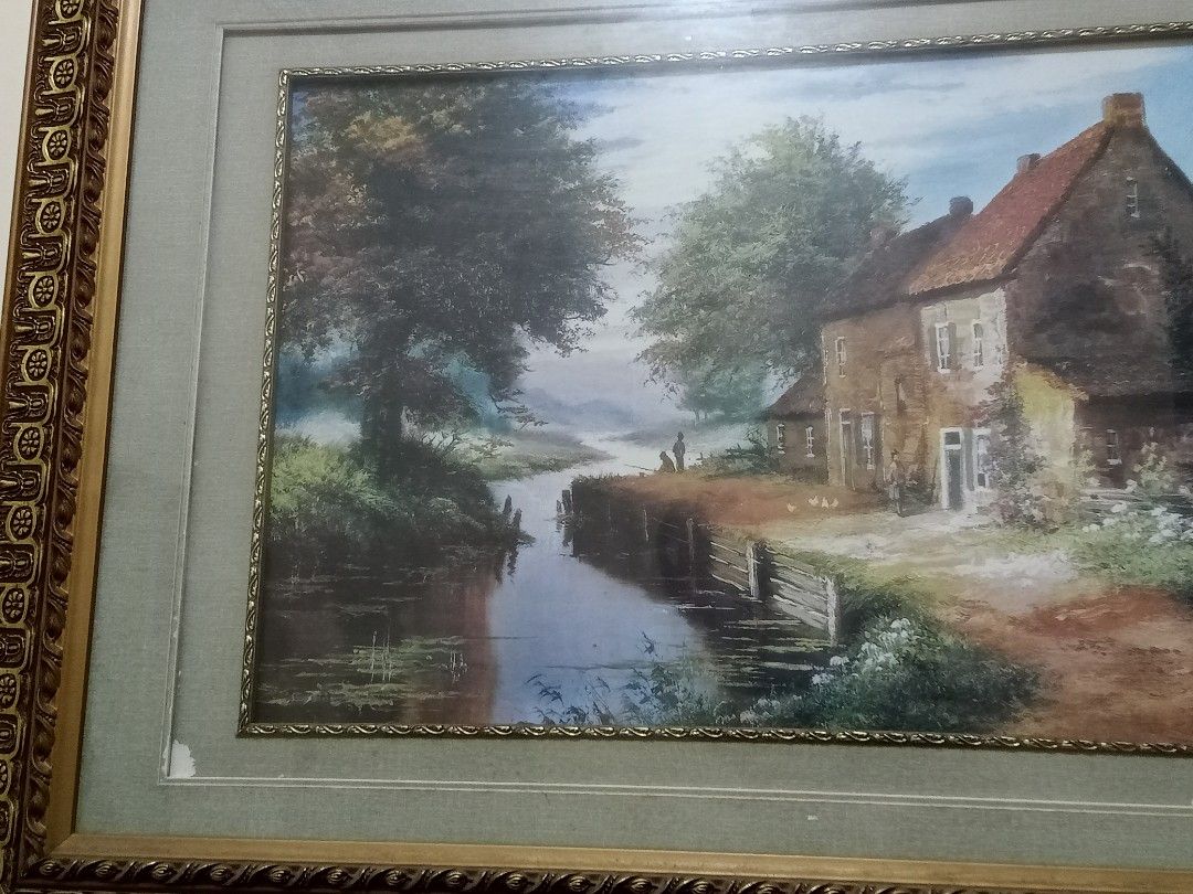 2 large landscape picture frame (Category: Frames & Pictures) located in Cainta. Submitted by onhandmerchmanila (Listing ID 1455857386, Image 2). Description: 2 large picture frame 37 inches by 27 inches see pictures for details pick up at Village East Cainta Rizal lalamove car delivery ang book para magkasya..