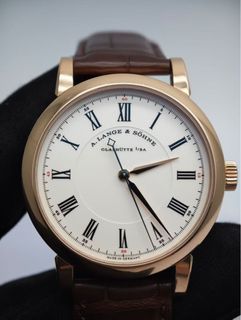 （分類：）位於 。 由 16_watch_b_q 提交（商品編號 1455927666，圖片 1）。簡介： 。