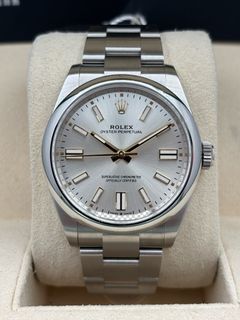 （分類：）位於 。 由 muchgoldwatch 提交（商品編號 1455929568，圖片 1）。簡介： 。