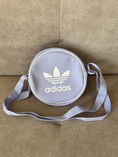 （分類：）位於 。 由 flo_c 提交（商品編號 1455942848，圖片 1）。簡介： 。