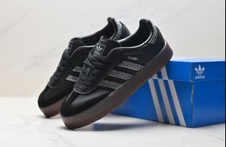 (Category: ) located in . Submitted by khai.uasneakers (Listing ID 1456002155, Image 1). Description: .