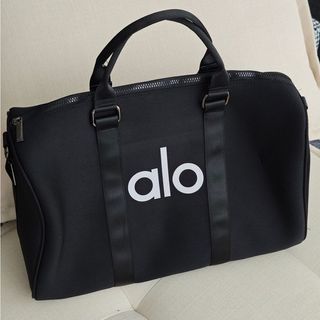 (Category: ) located in . Submitted by bagclosets (Listing ID 1455904567, Image 1). Description: .