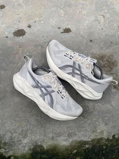 (Category: ) located in . Submitted by thriftkicks3 (Listing ID 1455911726, Image 1). Description: .