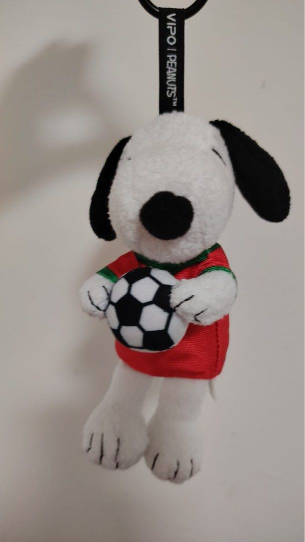 Assorted Keychain (Category: Plushies & Soft Toys) located in Singapore. Submitted by chernchow (Listing ID 1456009028, Image 1). Description: Snoopy Rex octopus Toy Story Peanuts Soccer Football Keychain Gift Fast Deal.