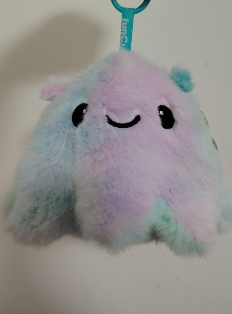 Assorted Keychain (Category: Plushies & Soft Toys) located in Singapore. Submitted by chernchow (Listing ID 1456009028, Image 4). Description: Snoopy Rex octopus Toy Story Peanuts Soccer Football Keychain Gift Fast Deal.