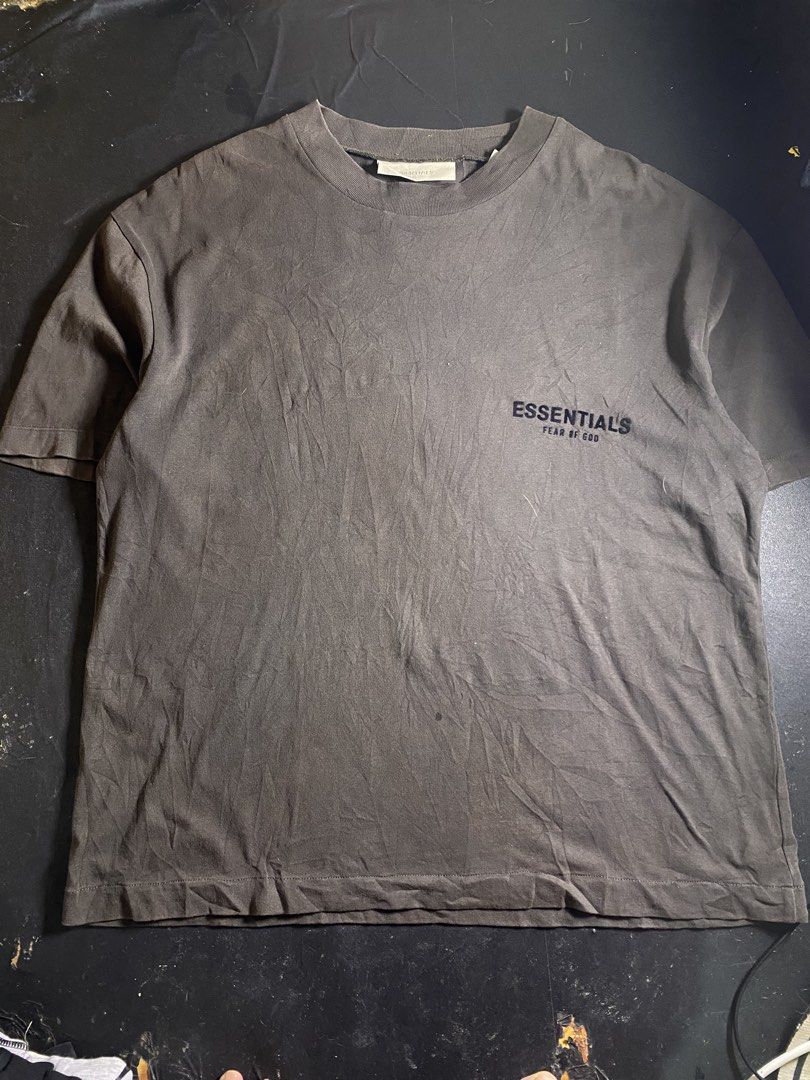 Auth Essentials jersey crewneck choco brown (Category: Formal Shirts) located in Manila. Submitted by ercmrsmam (Listing ID 1456004185, Image 2). Description: Essentials jersey crewneck Choco brown colorway W22 L27 Color may vary due to lighting Need wash Dm if interested 📩 will be posted on my carousell acc⬇️ Check out ercmrsmam listings on #Carousell: https://carousell.app.link/mu0SnqUHP3b 📍baclaran paranaque metro manila 🛵jnt/lalamove couri