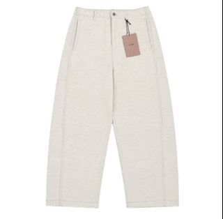 (Category: ) located in . Submitted by luxfashionz (Listing ID 1455888581, Image 1). Description: .