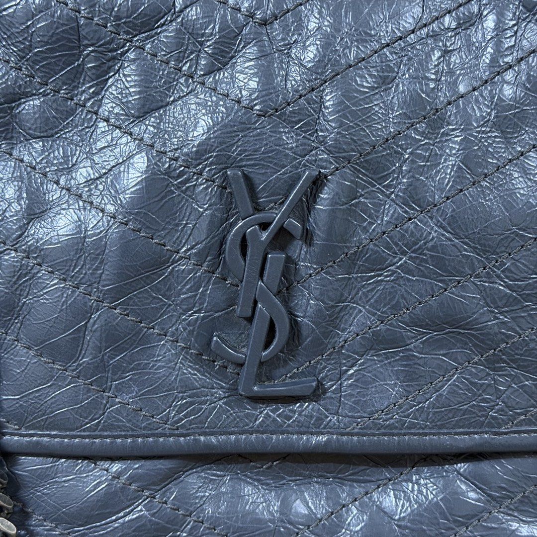 Authentic YSL Niki Medium (Category: Luxury Bags & Wallets) located in Manila. Submitted by luxuryrevamp (Listing ID 1456034242, Image 2). Description: No inlcusion Crossbody/Shoulder bag Store bought. You may request for photos to have it authenticated before buying .