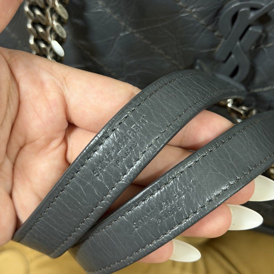 Authentic YSL Niki Medium (Category: Luxury Bags & Wallets) located in Manila. Submitted by luxuryrevamp (Listing ID 1456034242, Image 3). Description: No inlcusion Crossbody/Shoulder bag Store bought. You may request for photos to have it authenticated before buying .