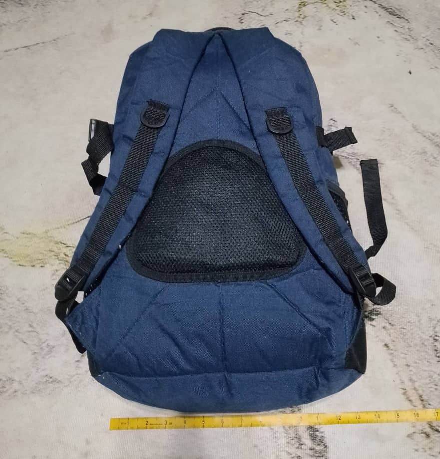Backpack Bundle (Category: Backpacks) located in Pasir Puteh. Submitted by matming891127 (Listing ID 1455855055, Image 2). Description: minat PM Yee kondisi bag semua ok zip semua ok Backpack lawaa.