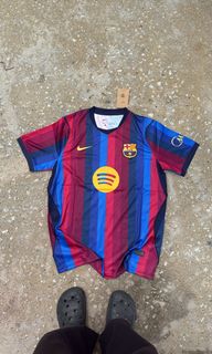 (Category: ) located in . Submitted by tshirt.thrift_ (Listing ID 1455952102, Image 1). Description: .