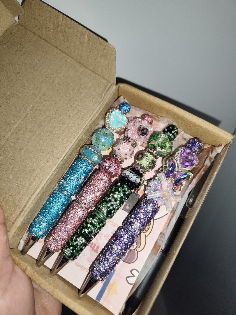 Beadable pens take all (Category: Craft Supplies & Tools) located in San Jose. Submitted by littlezcloset (Listing ID 1456021473, Image 1). Description: take all only. Pinagawa ko sya actually for 550 each. selling low di nmn ngagamit.
