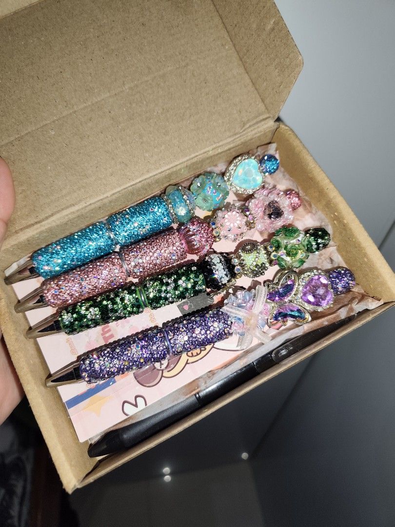 Beadable pens take all (Category: Craft Supplies & Tools) located in San Jose. Submitted by littlezcloset (Listing ID 1456021473, Image 2). Description: take all only. Pinagawa ko sya actually for 550 each. selling low di nmn ngagamit.