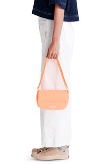 (Category: ) located in . Submitted by prettzbuys (Listing ID 1455902893, Image 1). Description: .
