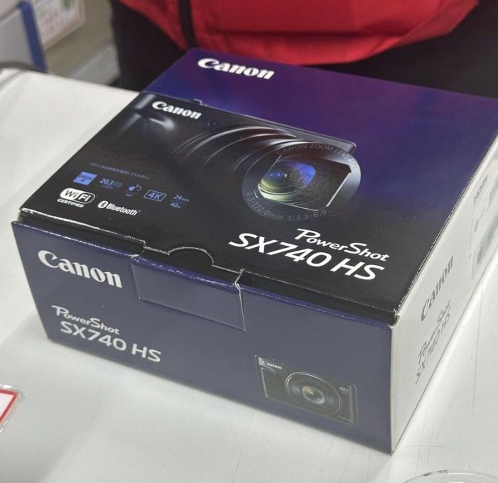 Canon PowerShot SX740 HS Digital Camera (Category: Cameras) located in Mandaluyong City. Submitted by chiero_sells (Listing ID 1455949435, Image 1). Description: I will be in Seoul this Aug 28-31, so i will handcarry this to PH. Price: 38k pm me here or in my ig acc: pasabuychie .