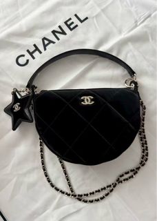 (Category: ) located in . Submitted by chicluxury (Listing ID 1455918474, Image 1). Description: .