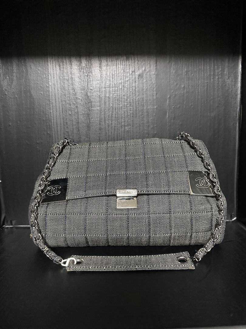 Chanel choco bar denim bag (Category: Luxury Bags & Wallets) located in Atok. Submitted by fullroom.dgs (Listing ID 1456008657, Image 2). Description: Chanel choco bar denim bag Authentic rank ab .