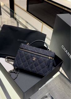 (Category: ) located in . Submitted by chicluxury (Listing ID 1455916824, Image 1). Description: .