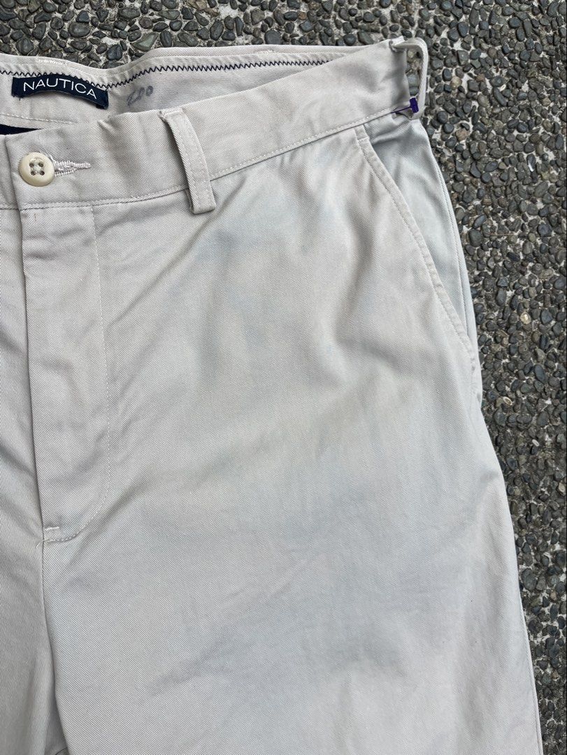 Chino pants white beige light brown with stain (Category: Trousers) located in Cavite. Submitted by Dexter123 (Listing ID 1455857514, Image 3). Description: With minimal stain upper part see pictures.