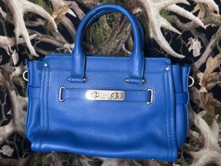 (Category: ) located in . Submitted by shopaholic_gurl (Listing ID 1455933317, Image 1). Description: .