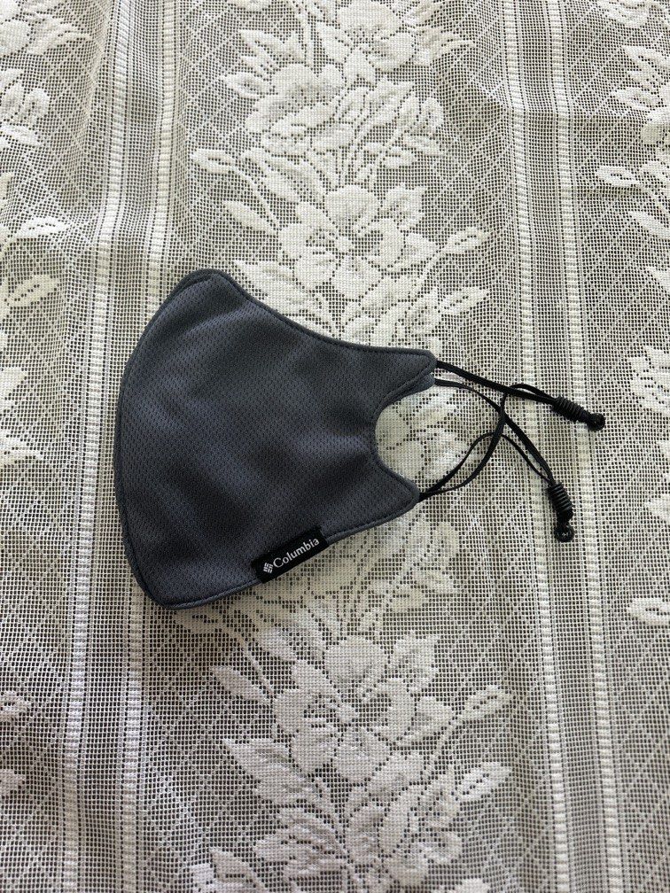 Columbia face mask (Category: Activewear) located in Malolos. Submitted by risen___ (Listing ID 1455871384, Image 1). Description: From Japan Surplus .