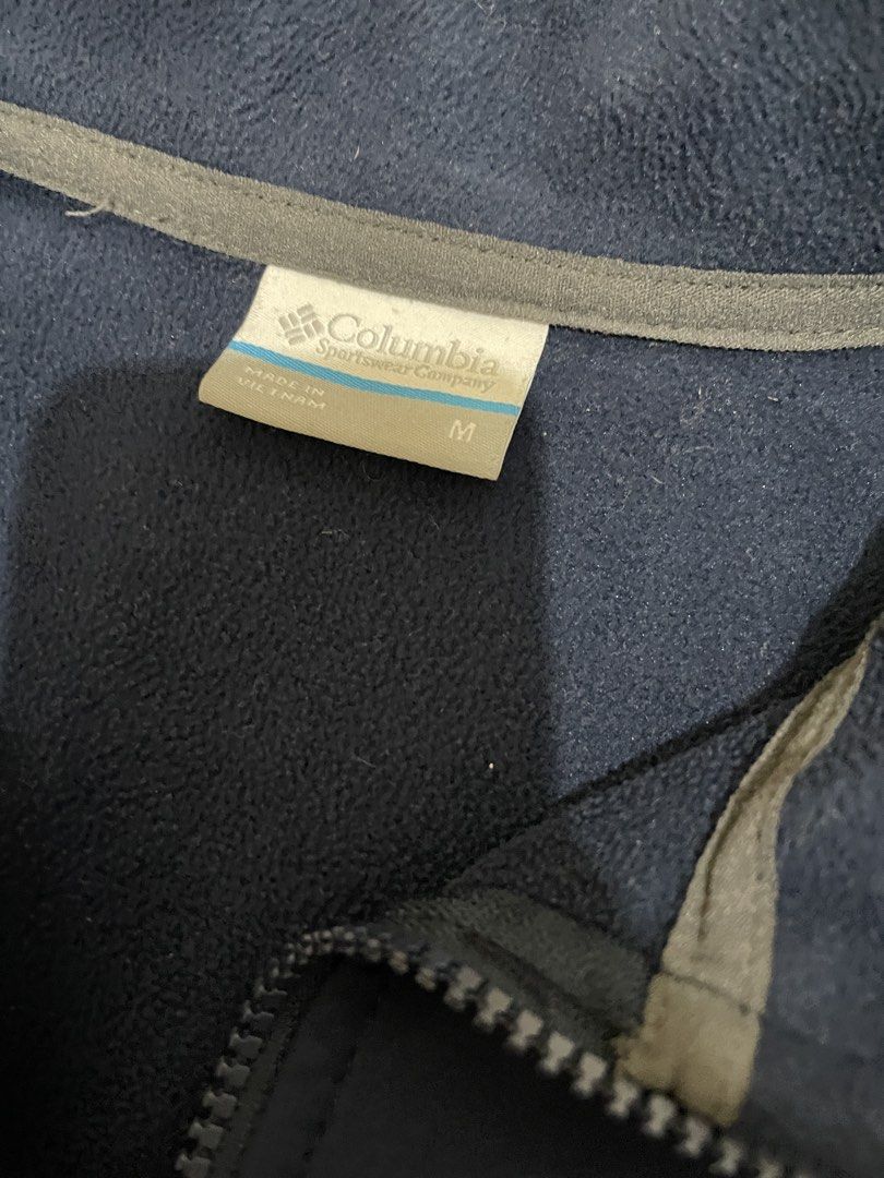 Columbia Fleece Lined Jacket Navy Blue Size M (Category: Coats, Jackets and Outerwear) located in Bulacan. Submitted by ain.monse (Listing ID 1455896250, Image 2). Description: - Navy blue Columbia jacket - Fleece lined for extra warmth - Full zip front - Stand-up collar - Ideal for cooler weather - Size: Medium (M).