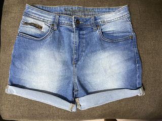(Category: ) located in . Submitted by jaydaascollection (Listing ID 1455945619, Image 1). Description: .