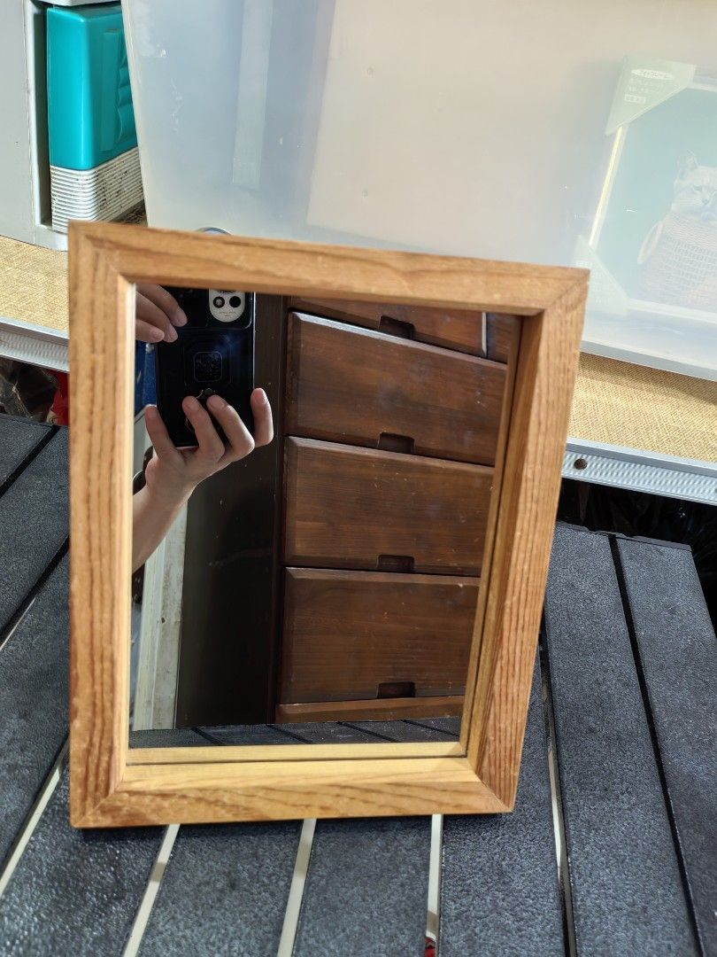 Desktop Vanity Makeup Mirror (Category: Mirrors) located in Cebu City. Submitted by dudes_villanueva (Listing ID 1455866787, Image 3). Description: Desktop Vanity Makeup Mirror 📌 Enclosed in a light-colored, natural wooden frame. 📌 Features exposed, thick wood grains with mitered joints at the corners, giving it a classic rustic aesthetic. 📌 Place it on a bedroom vanity or dresser to serve as a compact, functional makeup station. Measurement: 