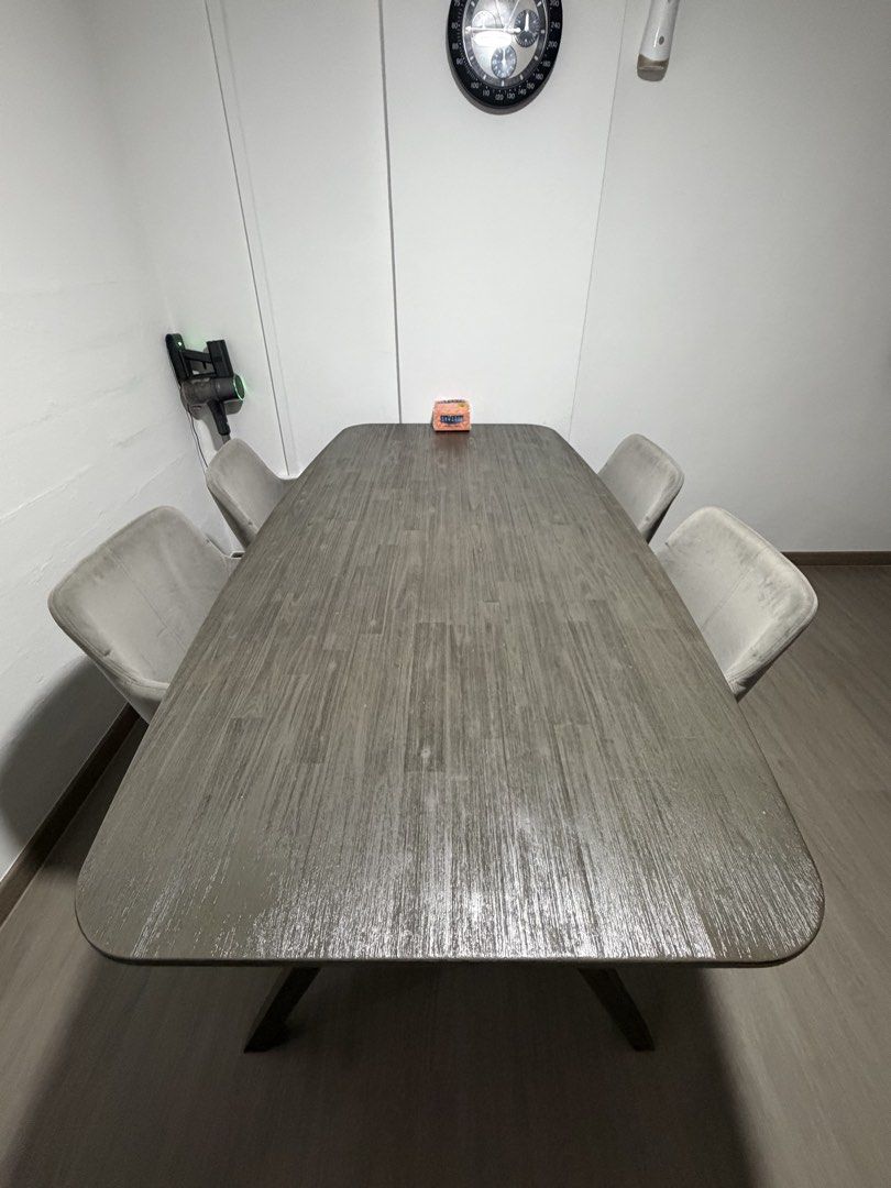 Dining table (Category: Tables & Sets) located in Singapore. Submitted by sell.or.trade (Listing ID 1456027397, Image 1). Description: Wood Design Dining Table . Wood quality very thick can also consider like solid wood . Doesn’t come with chair . Condition 9/10 , no major defects etc . Selling at $60 self collection at MacPherson or with delivery at additional $20 . Price slightly negotiable if can fast deal . Selling cause get other table as a 