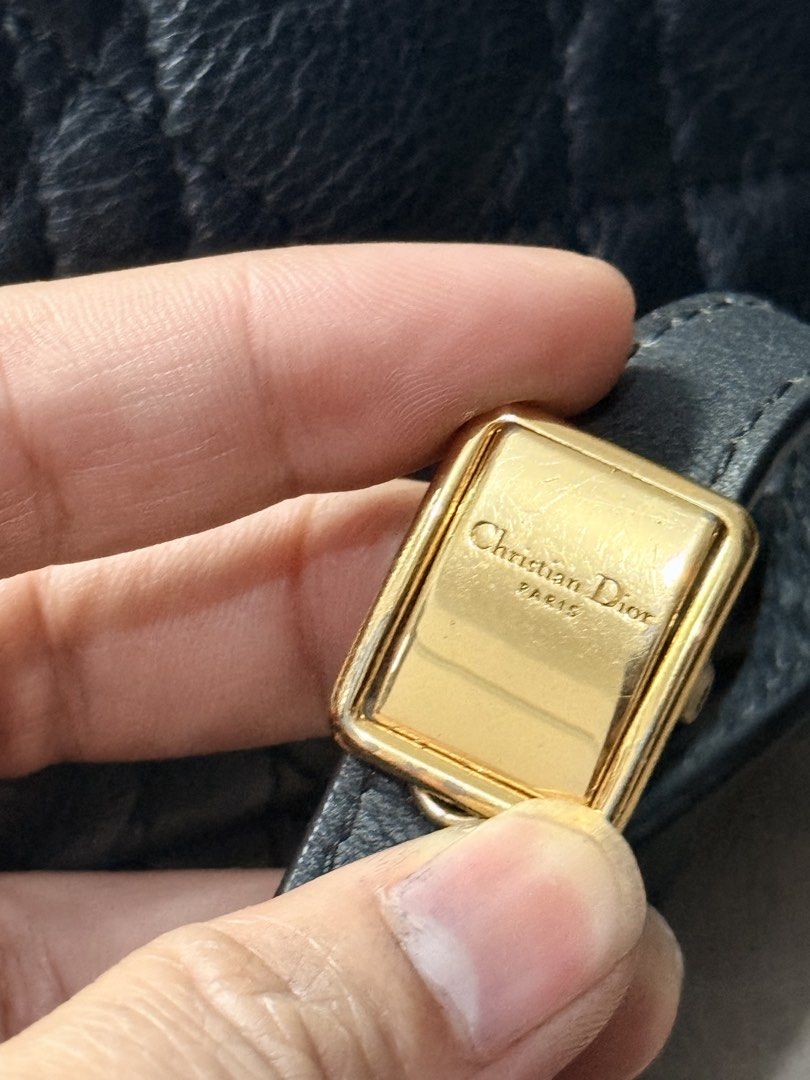 christian Dior caro bag (Category: Luxury Bags & Wallets) located in Manila. Submitted by prelovedbyramiah (Listing ID 1455940343, Image 3). Description: with issue .