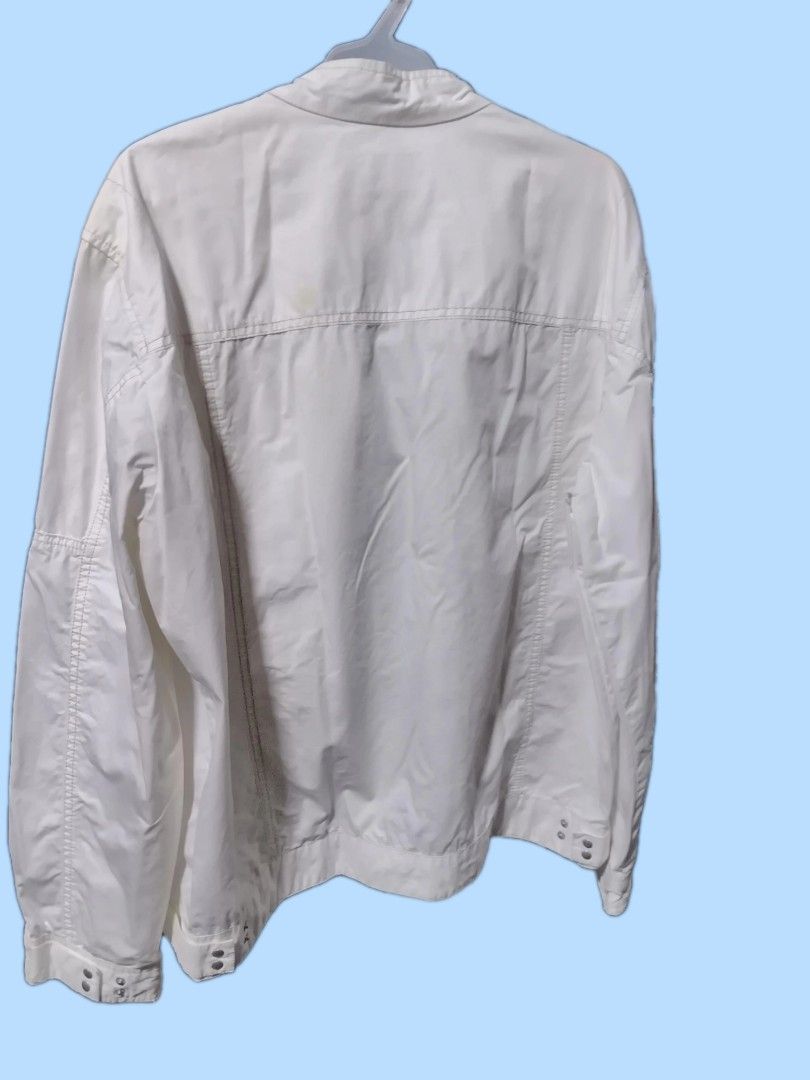 EDWIN White Bomber Jacket (Category: Coats, Jackets and Outerwear) located in Davao. Submitted by enchanted08 (Listing ID 1455856888, Image 3). Description: - Zip-up front with pockets - Button details on collar and cuffs - Perfect for casual wear - Looks great! - fits large to XL.