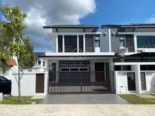 (Category: ) located in . Submitted by mudah1070851 (Listing ID 1456039245, Image 1). Description: .