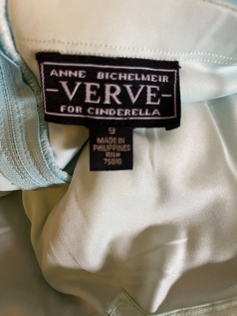 Evening gown/ bridesmaid gown (Category: Evening dresses & gowns) located in Bacoor. Submitted by clothestodeclutter (Listing ID 1455935004, Image 2). Description: .