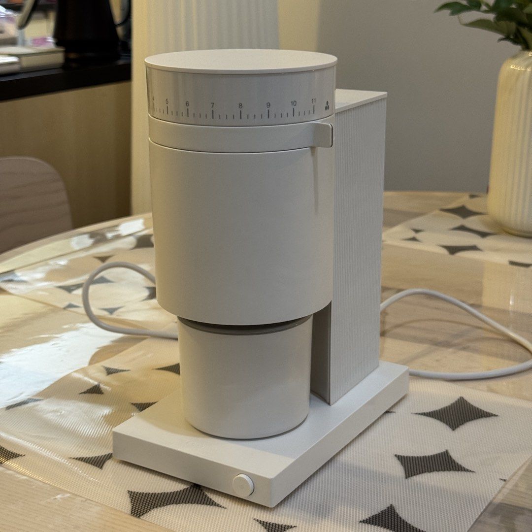 Fellow Opus (Category: Coffee Machines & Makers) located in Manila. Submitted by donkikosoii (Listing ID 1455968679, Image 1). Description: Bought in Aug 2024 and only used on weekends. Selling because I prefer using my Comandante over this..