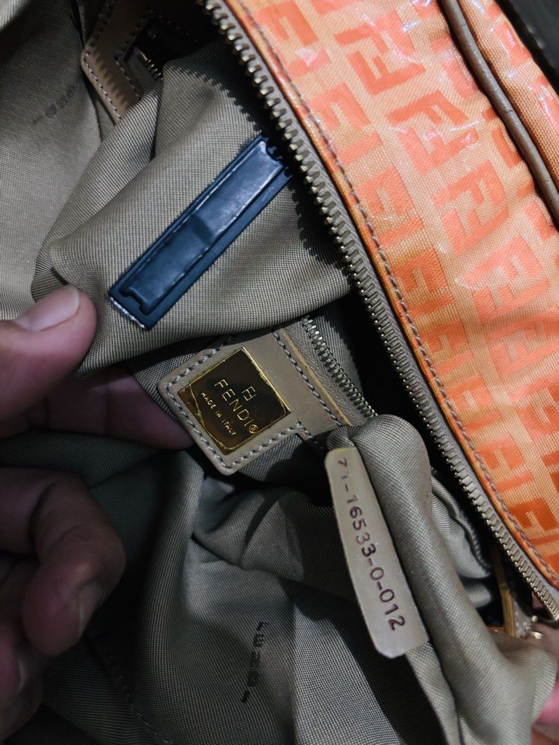 FENDI BAG (Category: Luxury Bags & Wallets) located in Aroroy. Submitted by paldogs (Listing ID 1455982230, Image 3). Description: PWD PWDNG PANG LABAS KAYO NA PO MAG LINIS KAYA PA NAMAN MAALIS YANG INK NG BALLPEN .