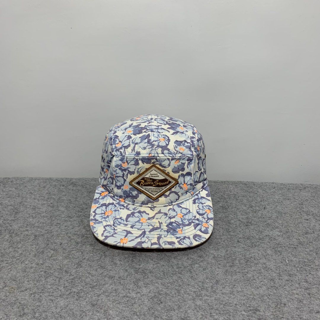 Five panel caps (Category: Caps & Hats) located in Manila. Submitted by gerardaji7668 (Listing ID 1455933646, Image 1). Description: Minimal stain around logo patch .