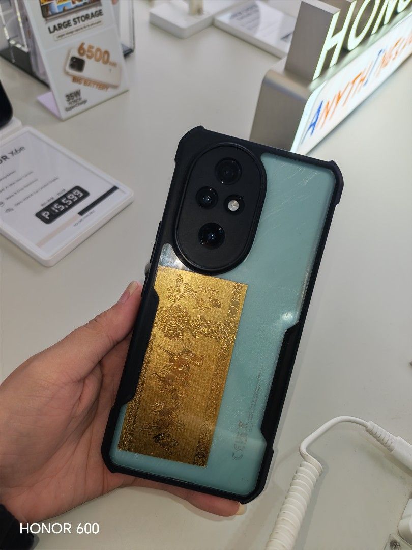 FOR SALE H200 PRO (Category: Android Others) located in Paranaque City. Submitted by lleryleana35568 (Listing ID 1455855824, Image 3). Description: RUSH SALE HONOR 200 PRO 5G (The portrait master) SALE OR SWAP °WATER WASHABLE AND DROP RESISTANCE° NANO SIM + E-SIM READY 5G CONNECTIVITY 24GB OF RAM 512GB OF STORAGE TRIPLE 50MP STUDIO LEVEL PORTRAIT CAMERA SONY CAMERA LENSES OIS+EIS CAMERA FEATURE HARCOURT PORTRAIT MODE (FROM 80'S PROFESSIONAL STUDI