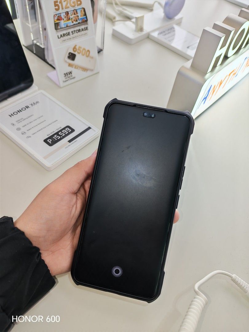 FOR SALE H200 PRO (Category: Android Others) located in Paranaque City. Submitted by lleryleana35568 (Listing ID 1455855824, Image 1). Description: RUSH SALE HONOR 200 PRO 5G (The portrait master) SALE OR SWAP °WATER WASHABLE AND DROP RESISTANCE° NANO SIM + E-SIM READY 5G CONNECTIVITY 24GB OF RAM 512GB OF STORAGE TRIPLE 50MP STUDIO LEVEL PORTRAIT CAMERA SONY CAMERA LENSES OIS+EIS CAMERA FEATURE HARCOURT PORTRAIT MODE (FROM 80'S PROFESSIONAL STUDI
