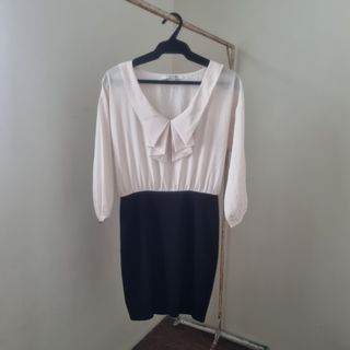 (Category: ) located in . Submitted by cozychic19 (Listing ID 1455979412, Image 1). Description: .