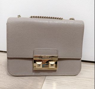 （分類：）位於 。 由 moomoo_l 提交（商品編號 1455922016，圖片 1）。簡介： 。