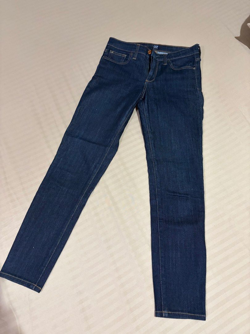 Gap Regular True Skinny denim jeans (Category: Jeans) located in Antipolo. Submitted by pinkktopaz (Listing ID 1456035707, Image 2). Description: Size 27 on tag, fits petite frames best 24-25 Lady-owned but would probably fits kids too.