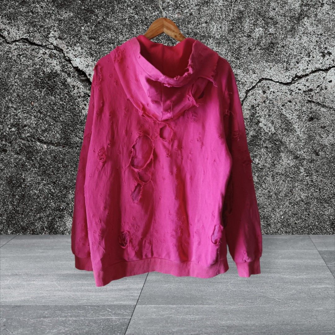 Givenchy Paris Distressed Pink Hoodie (Category: Luxury Apparel) located in Calatagan. Submitted by lyvertabora (Listing ID 1455887259, Image 2). Description: Dimension:L-29 W-23.5 COLORATE:9.5/10.