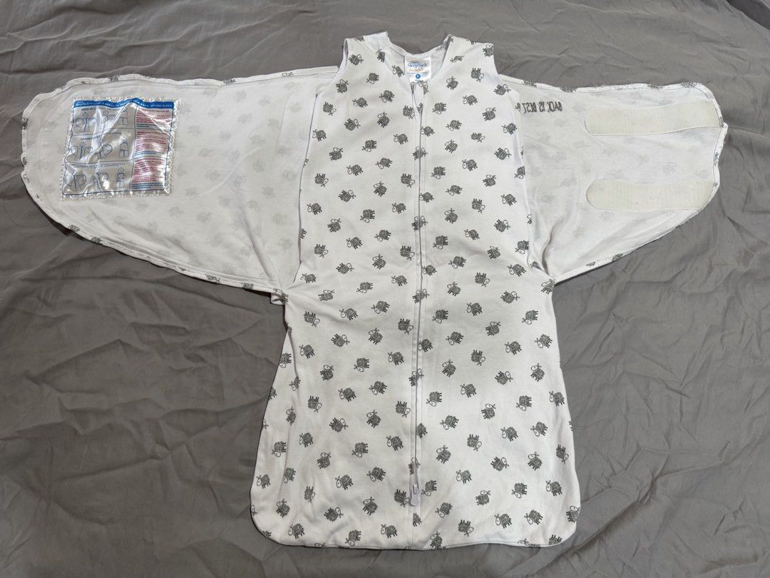 HALO SleepSack Swaddle - Small - White Sheep Print (Category: Babies & Kids Fashion) located in Paranaque City. Submitted by eileenfinds (Listing ID 1455915241, Image 3). Description: RFS: outgrown .