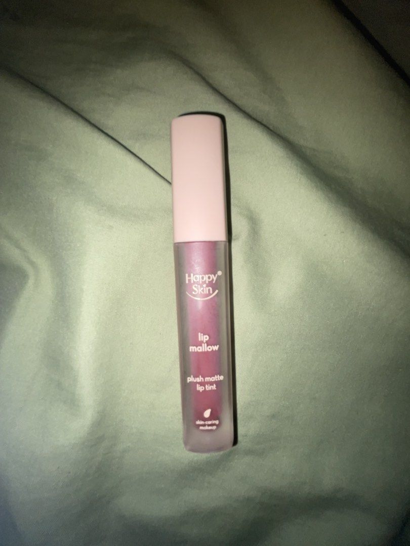 Happy Skin Lip Mallow - Twilight (Category: Makeup) located in Carmona. Submitted by siennabug (Listing ID 1455875554, Image 1). Description: RFS: Decluterring.