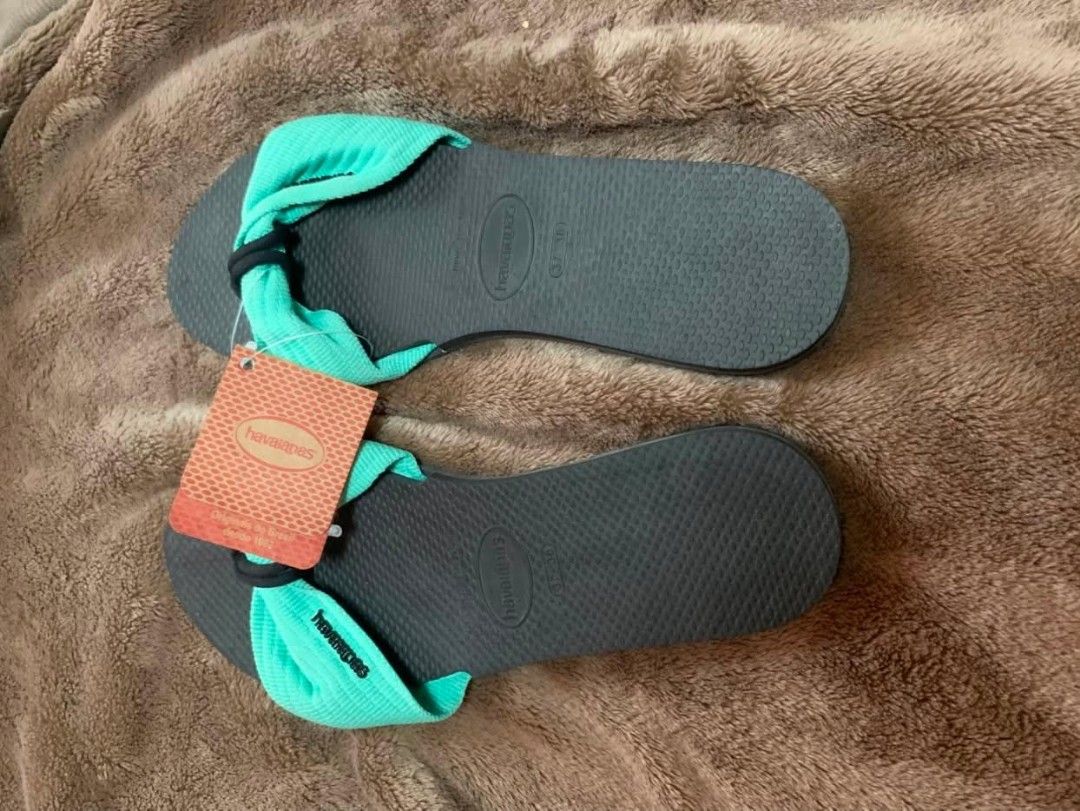 Havaianas Sandals - Various Styles & Sizes (Category: Flats & Sandals) located in Manila. Submitted by jayclutter (Listing ID 1455904696, Image 3). Description: 600 each for take all assorted sizes.