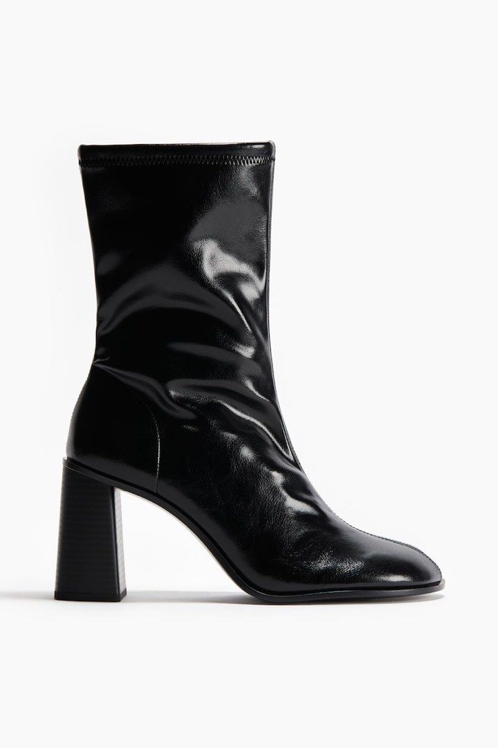 H&M Black Patent Ankle Boots (Category: Boots) located in Manila. Submitted by shop.declutter (Listing ID 1455911999, Image 2). Description: Size 38 (24.5cm) Block heels Original price at 2990 Used once only for travel :).