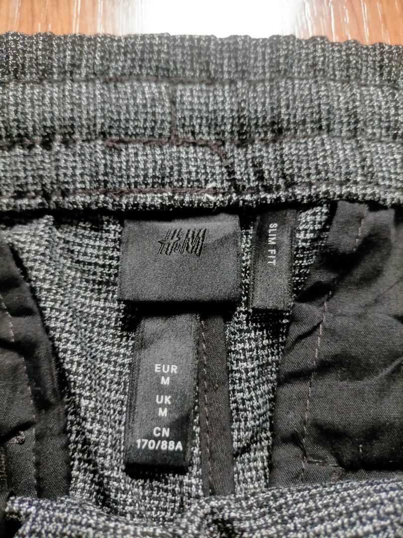 H&M PANTS (Category: Trousers) located in Angeles City. Submitted by luigids (Listing ID 1456050453, Image 3). Description: SIZE M FREE WAIST NO ISSUE MAGANDA TO (MAKAPAL).
