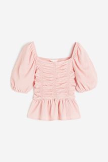 (Category: ) located in . Submitted by ktyyycloset (Listing ID 1455996169, Image 1). Description: .