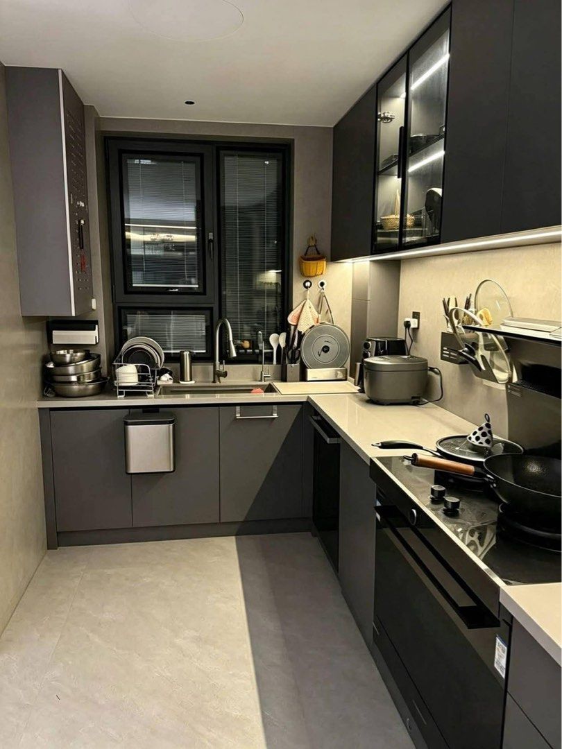 House for rent to own (Category: House & Lot) located in Bulacan. Submitted by spreegunn (Listing ID 1453138199, Image 2). Description: PROMO 10K ONLY UP TO AUG 10 2026 Discover an exciting opportunity to own a spacious townhouse with flexible renovation options. This 2-storey property offers a generous 51 sqm floor area and the potential for customization to suit your needs. • 2-4 bedrooms • 51 sqm floor area • Pet-friendly • 2-storey townhouse 