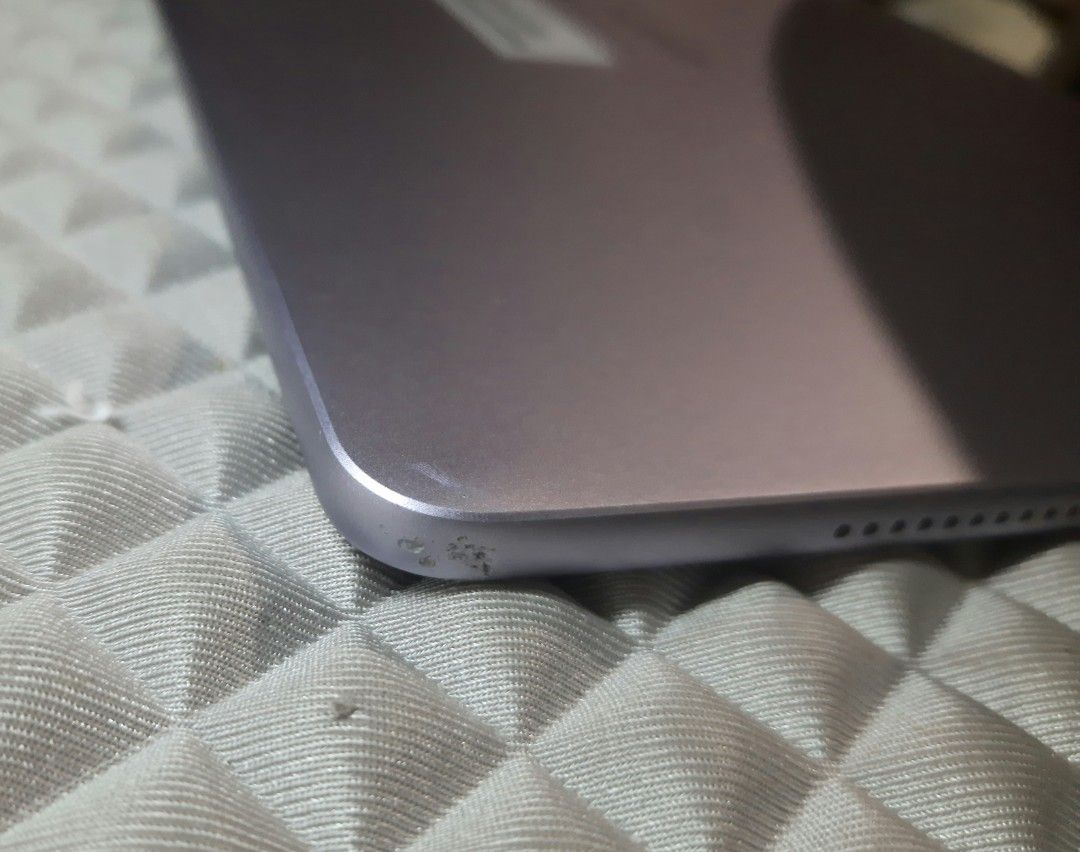 Huawei Matepad 11'5 2025 Papermatte (Category: Others) located in Antipolo. Submitted by hrshmallows (Listing ID 1454762301, Image 2). Description: Huawei Matepad 11'5 2025 Papermatte 8GB/256GB Battery health: 97% Bought this Oct 2025 Bought this for 22kphp Box inclusion: Charger Keyboard Mouse ❕❗❕❗Performance wise, NO issues at all. Mabilis pa din, used this for school stuff and games like ML, HSR, and Roblox. + There's a few dents on the sides 